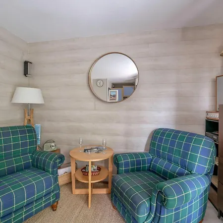 Apartment A 100m De La - Piscine Pour 4